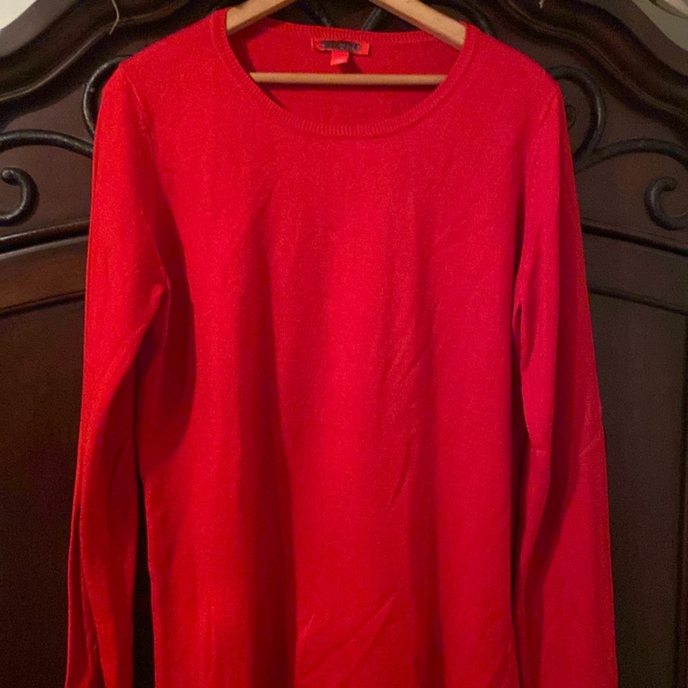 Roz &Ali red sweater